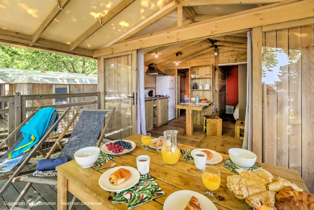 Flower Camping La Chênaie 3 étoiles★★★