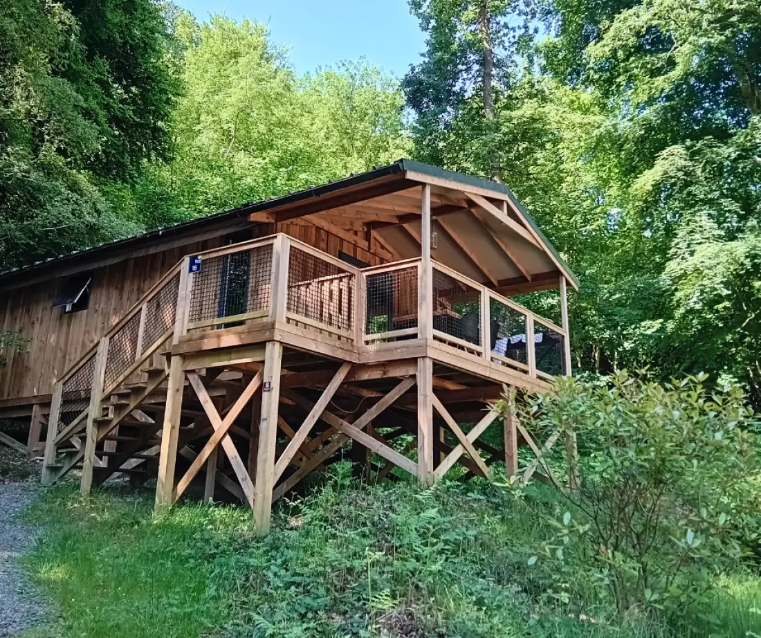 Flower Camping La Chênaie 3 étoiles★★★