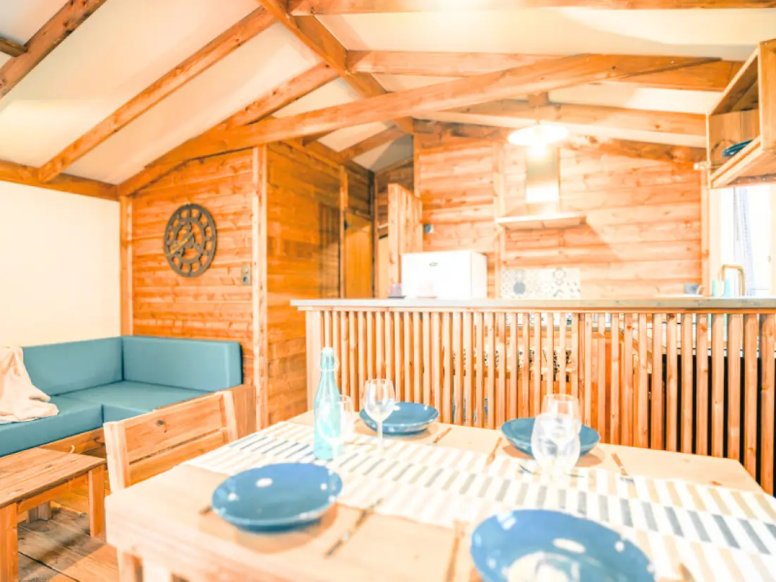 Flower Camping La Chênaie 3 étoiles★★★