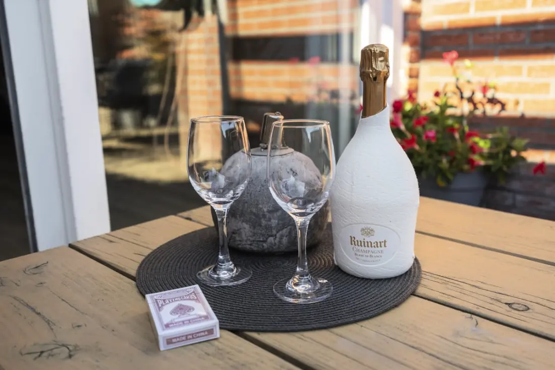 Family Garden Apartment | Patio, Parking Gratuit