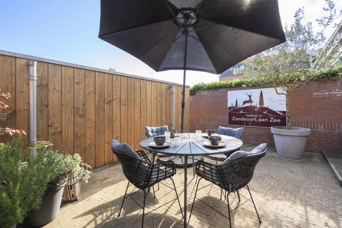 Family Garden Apartment | Patio, Parking Gratuit
