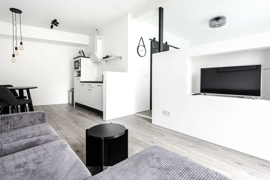 Kings Square Studio Apartment
