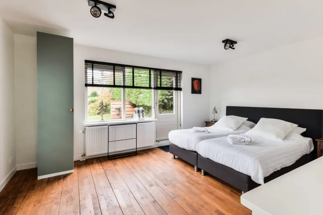 Luxury Garden View Apartment