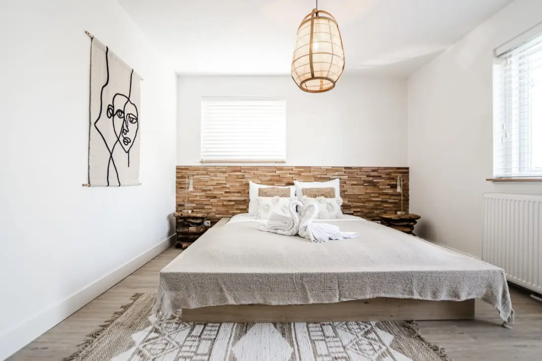Marley’s Beachhouse - Luxury Guest Room With Balcony