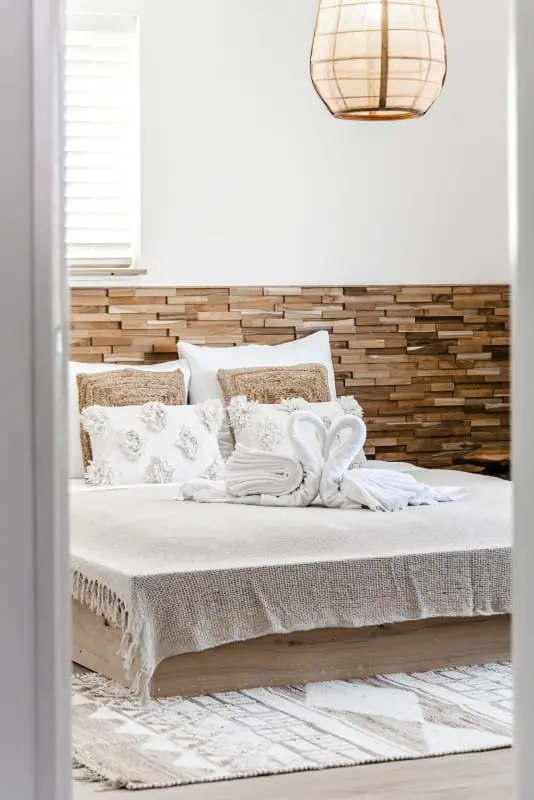 Marley’s Beachhouse - Luxury Guest Room With Balcony