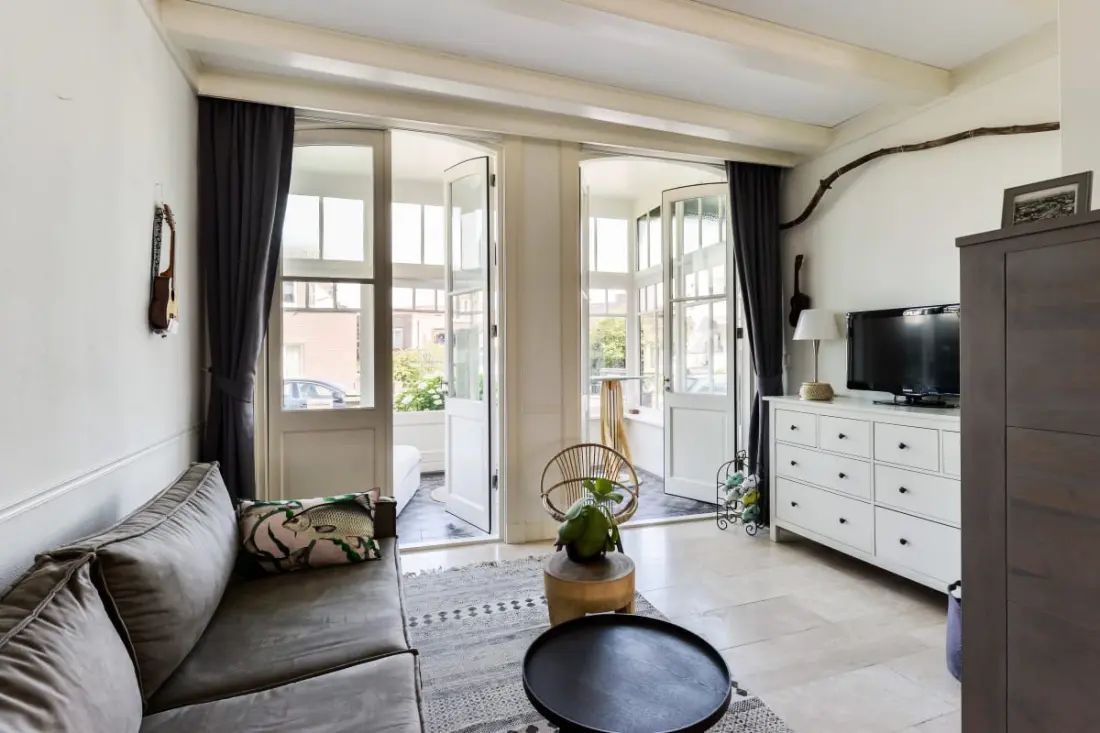 Villa Loft Apartment With Light Garden Room