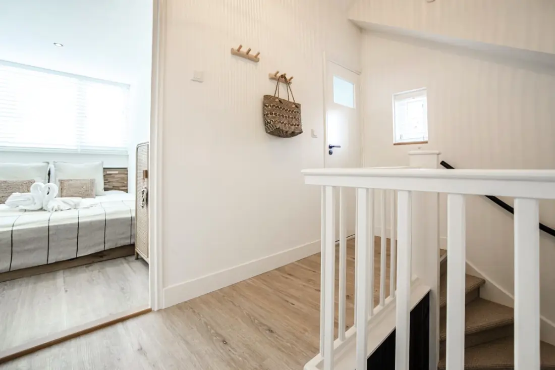 Yucca Beachhouse - Luxury Loft Apartment
