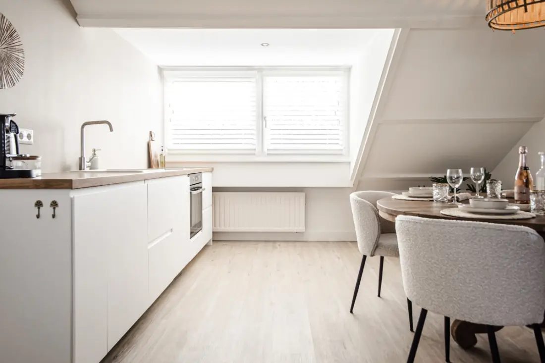 Yucca Beachhouse - Luxury Loft Apartment
