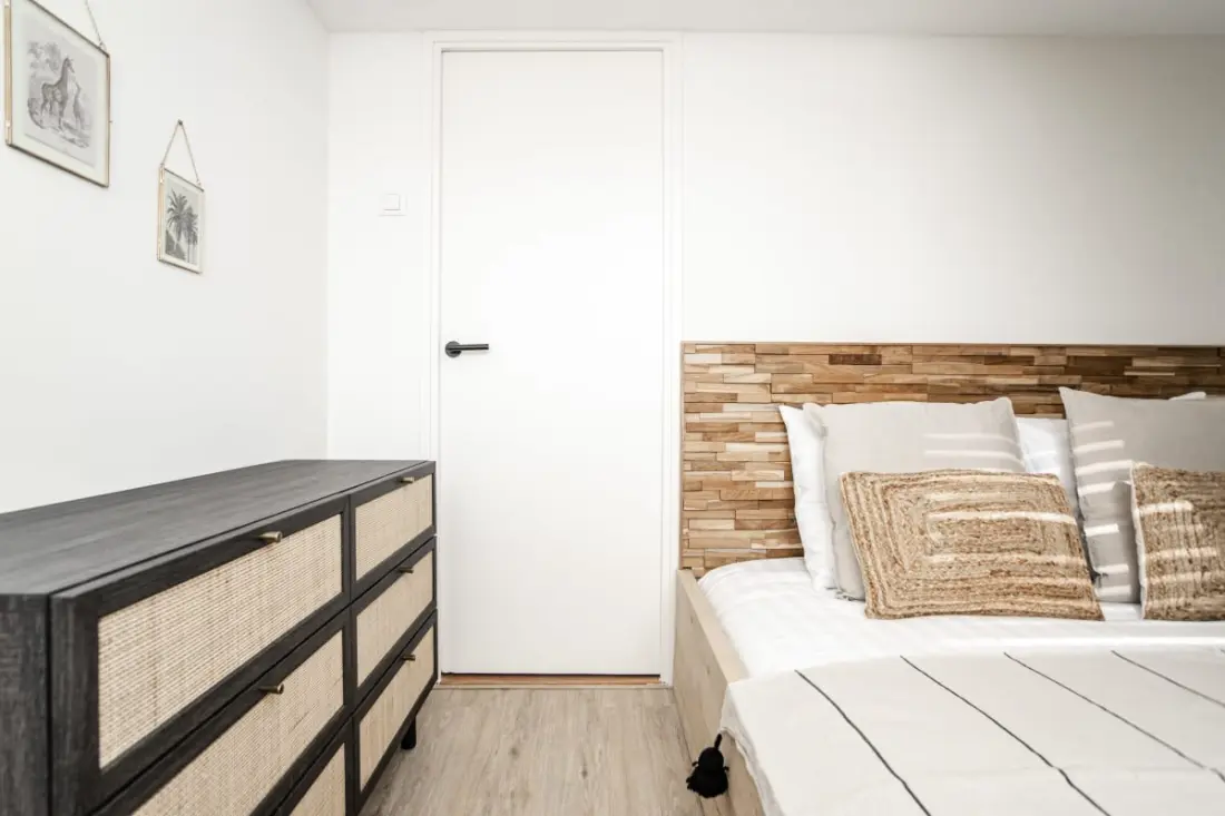 Yucca Beachhouse - Luxury Loft Apartment