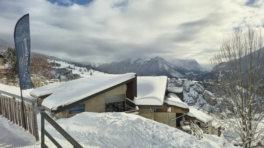 Les Chalets De La Pyramide
