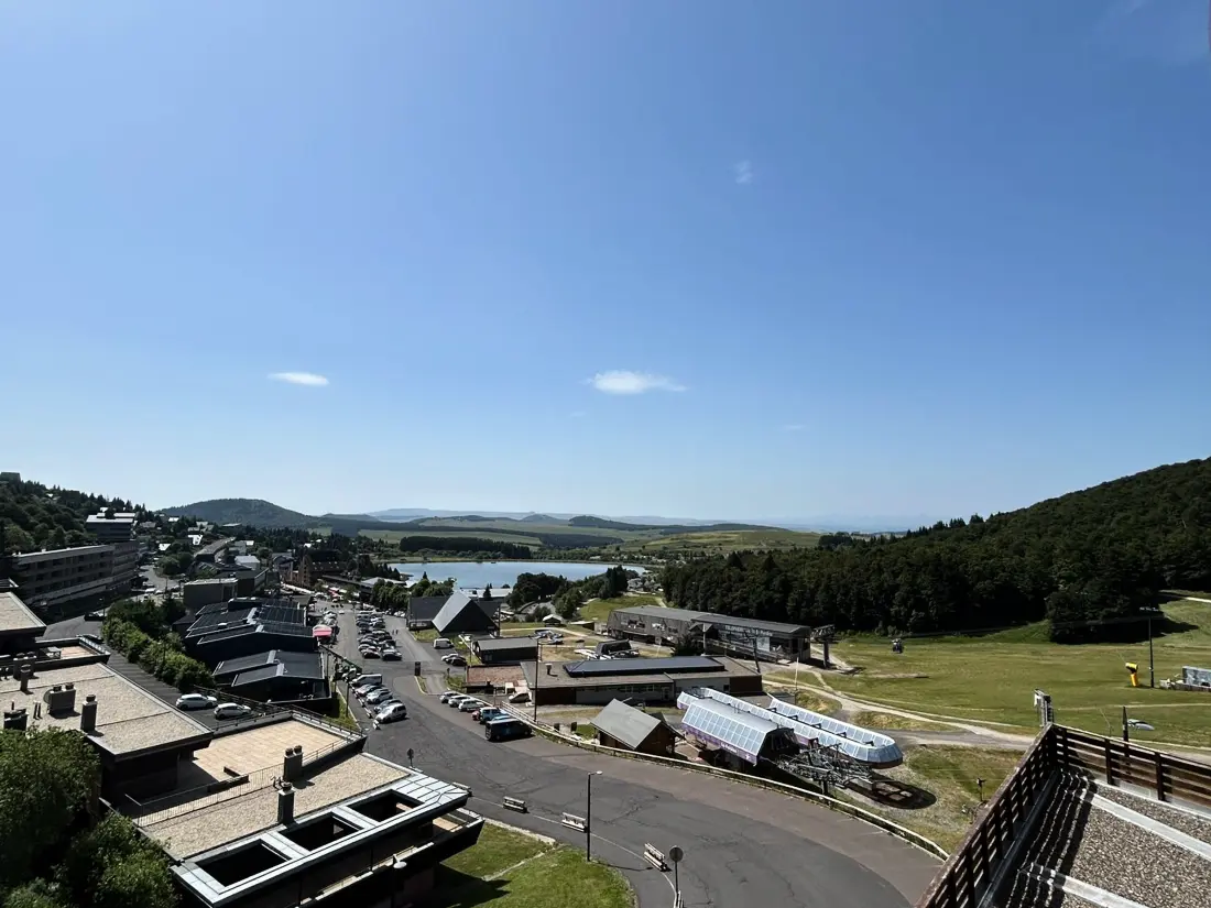 Location de Vacances Besse-et-Saint-Anastaise 9
