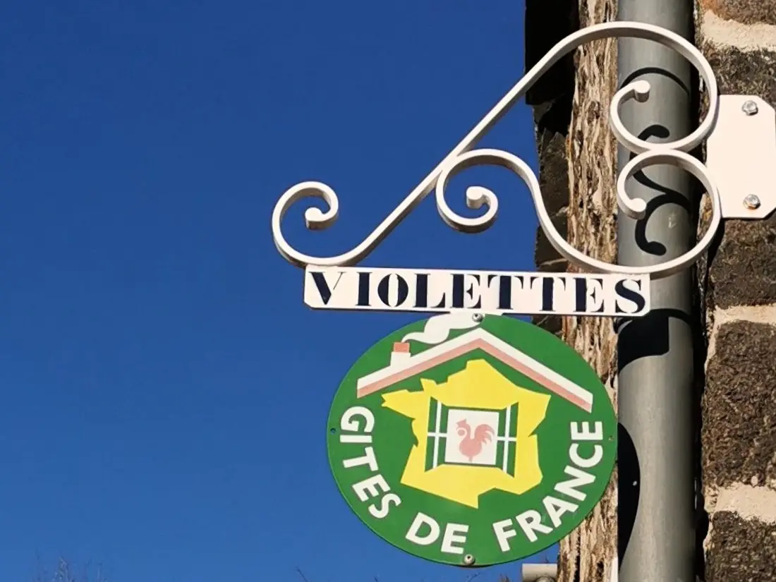 Maison de Vacances Les Estables 3