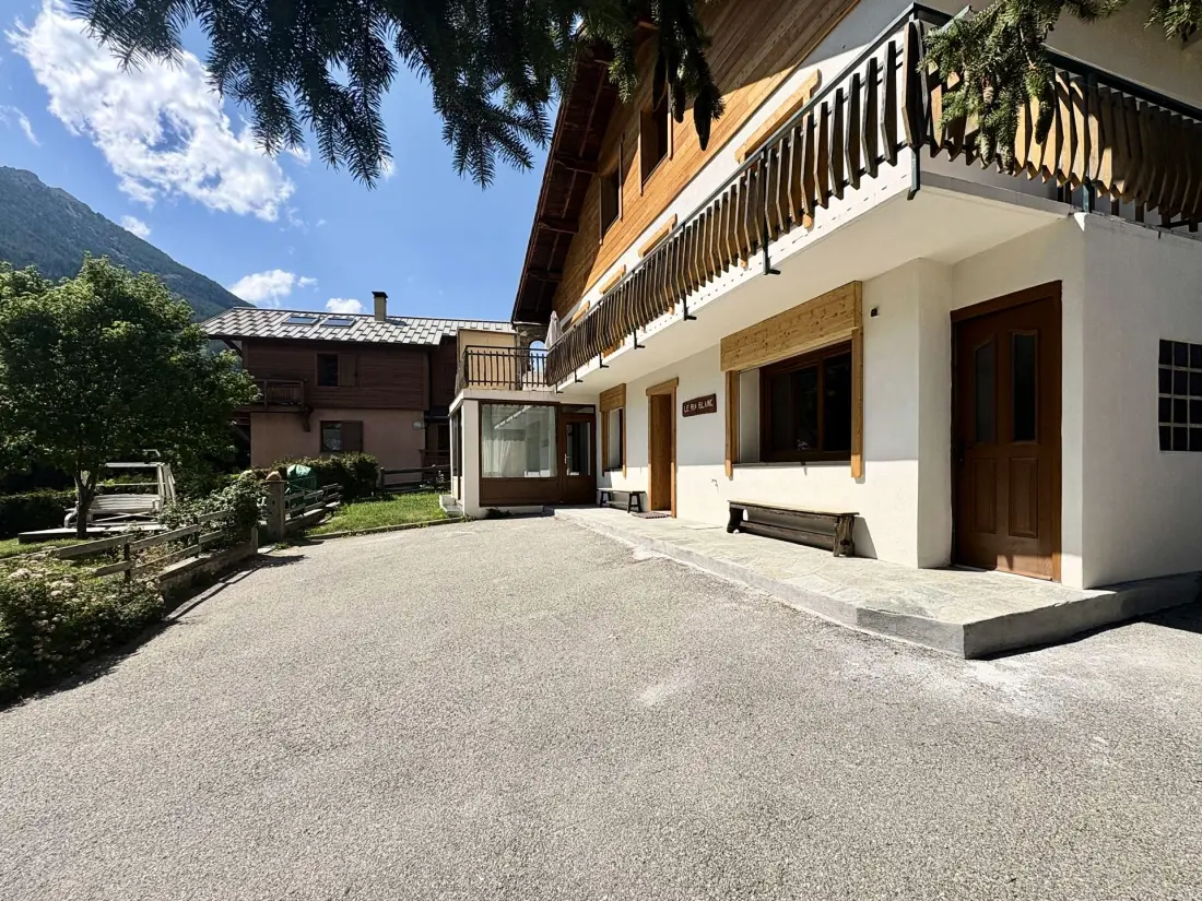 Résidence Appt Dans Maison 756 Rue De La Guisane 0