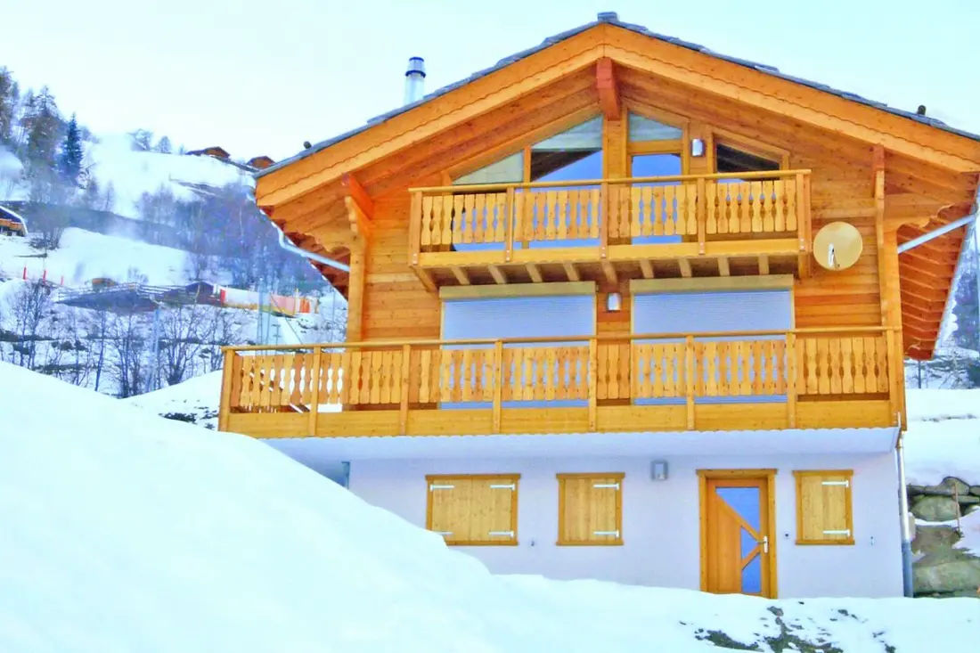 Chalet Falcons Nest