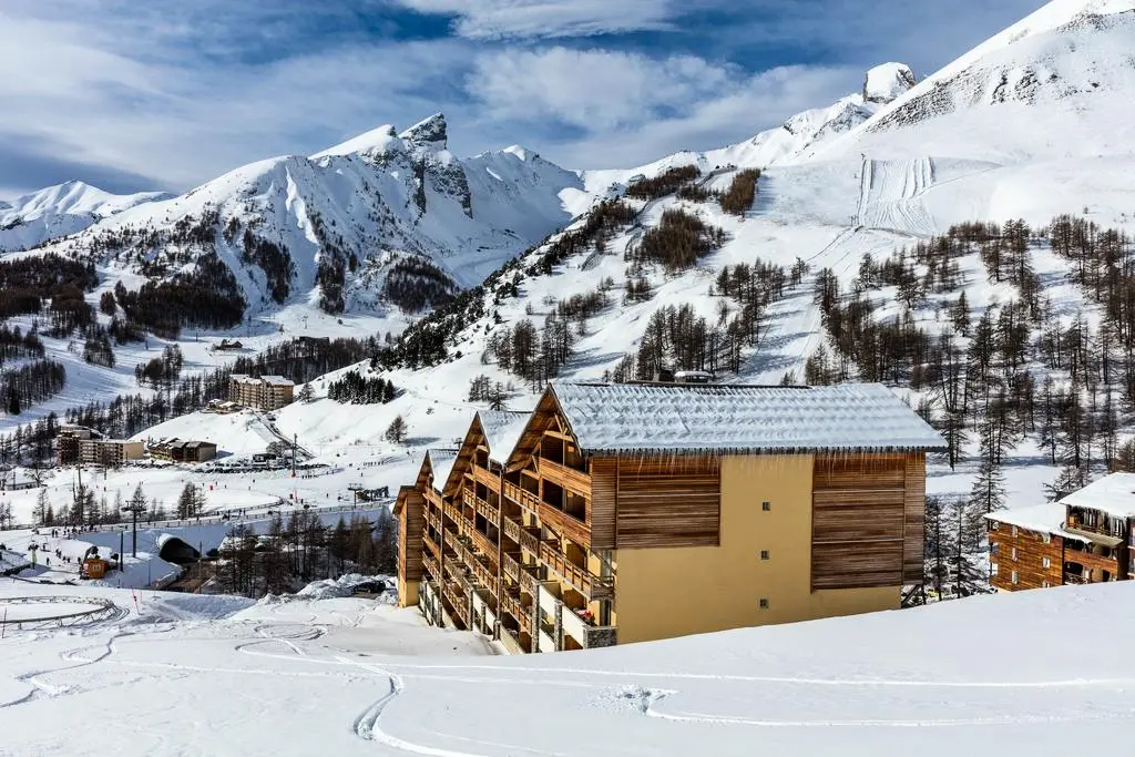 Résidence Les Cimes du Val d'Allos3 étoiles★★★